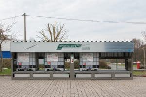 NC 4D 25 HS, IBAG Lagerung, IBC Lagerung, Kleincontainerlagerung, Containerüberdachung, Containerabdeckung, Containerstellplätze, modulare Containerlösungen, überdachte Containerplätze, wetterfeste Containerabdeckung, Industriecontainer Überdachung, robuste Containerüberdachung, mobile Containerabdeckung, Auffangwanne Container, chemikalienbeständige Containerüberdachung, Abfallcontainer Schutzsystem, Recyclingcontainer Überdachung, Entsorgungscontainer Überdachung, Müllcontainer Überdachung, Wertstofflager Überdachung, flexible Containerstellplätze, modulare Überdachungssysteme, IBC Überdachung, IBAG Containerplatz, Kleinstcontainer Überdachung, langlebige Containerabdeckung, Spindelhubantrieb Containerdach, Containerlager System, Wetterschutz Container, Industriecontainer Stellplatz, platzsparende Containerlösungen, effiziente Containerlagerung, Sicherheitscontainer Überdachung